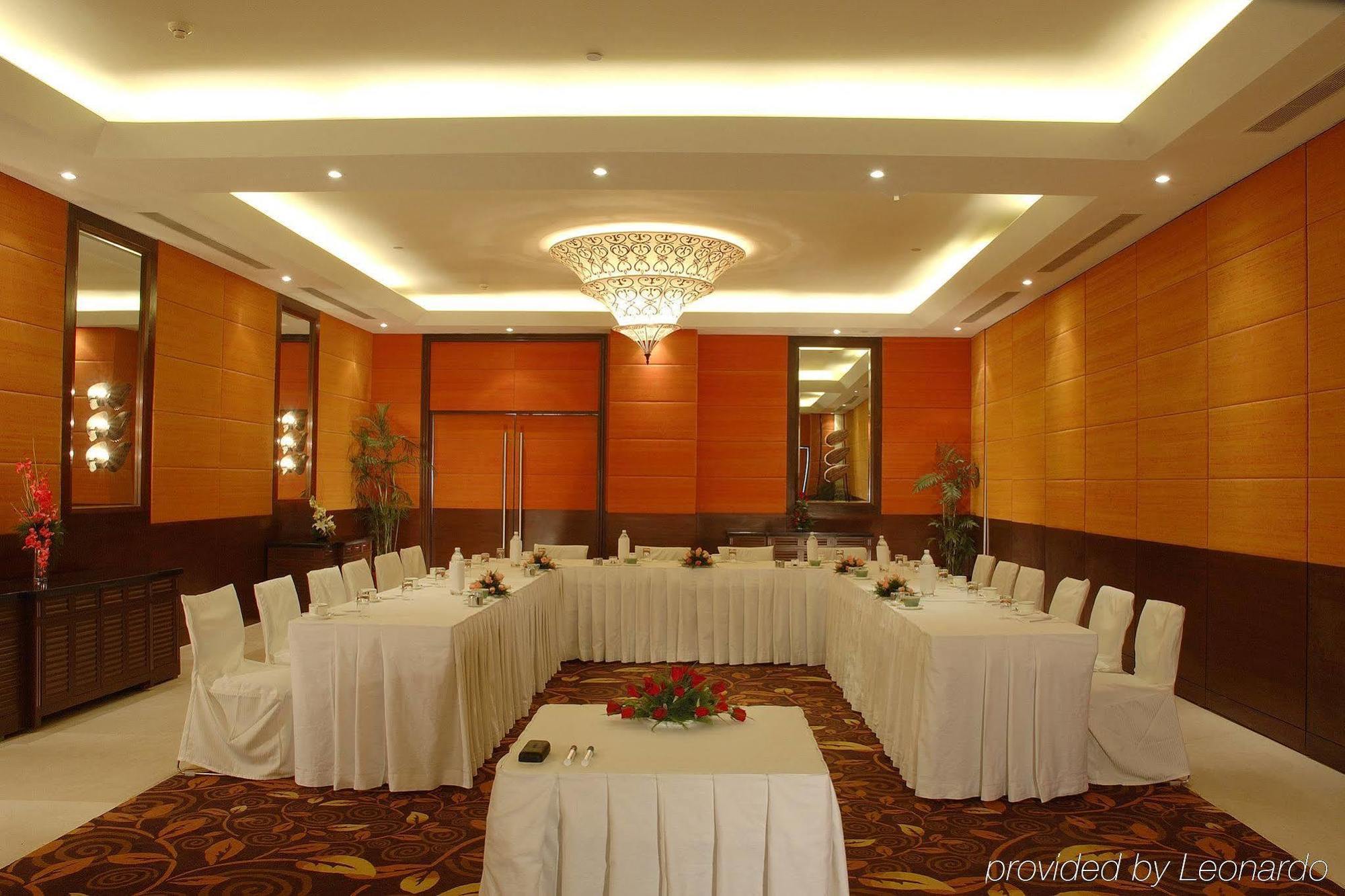 Fortune Select Global, Gurugram - Member Itc'S Hotel Group Ґурґаон Ресторан фото